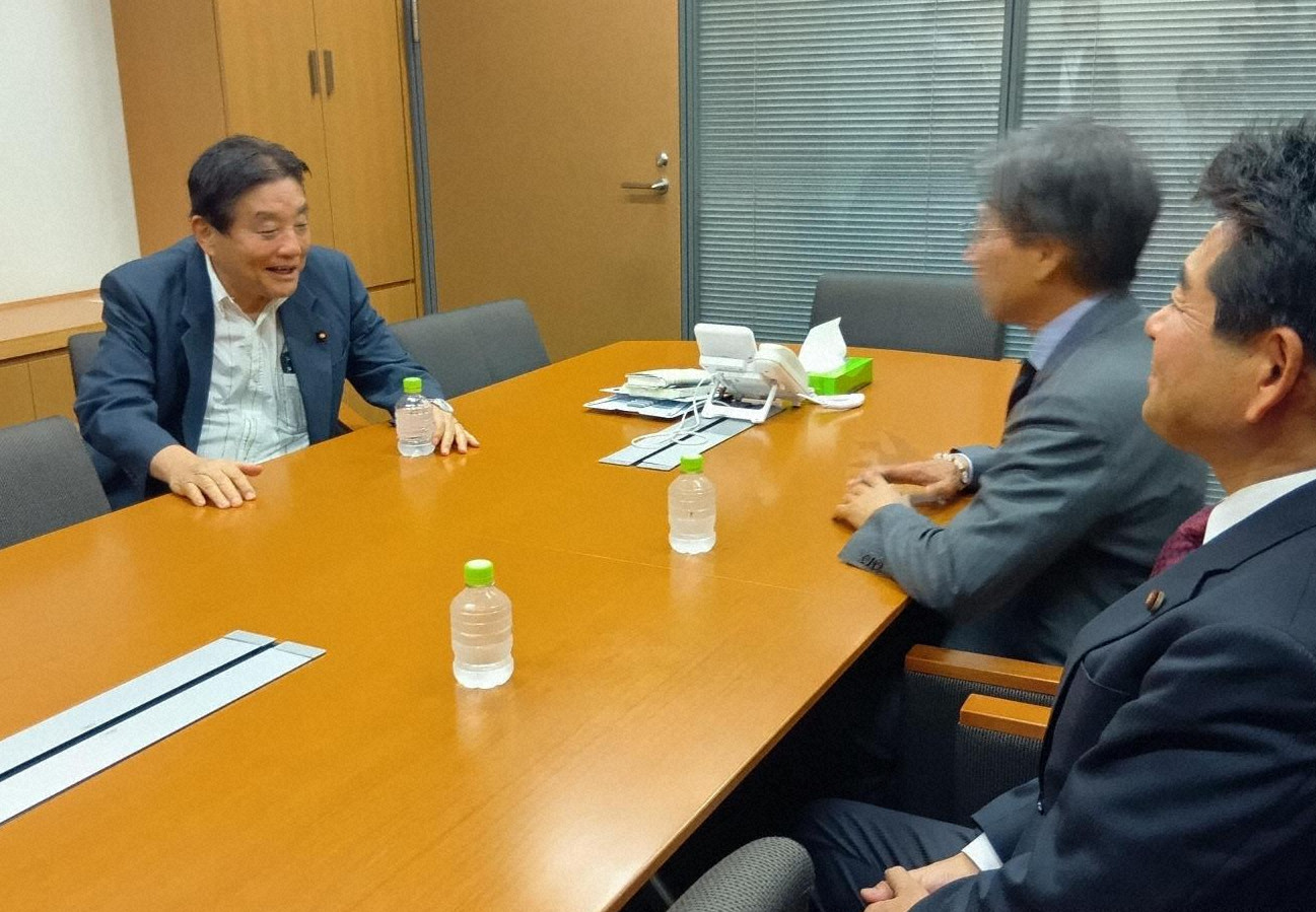 💥河村市长：我来当首相，大家统一支持！