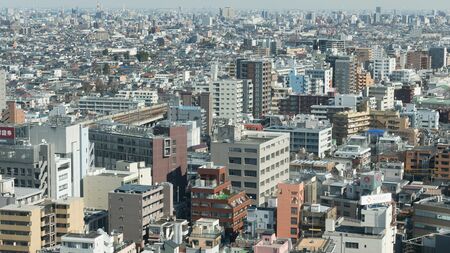 🚨房租暴涨3倍!留守房东的疯狂要求,住户的崩溃生活!