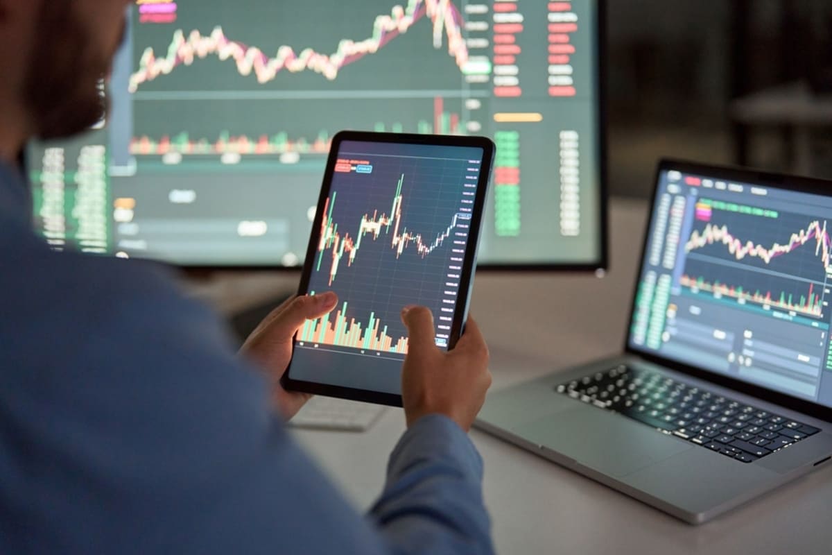 💰稳赚不赚？指数基金 vs 主动投资，真相来了！