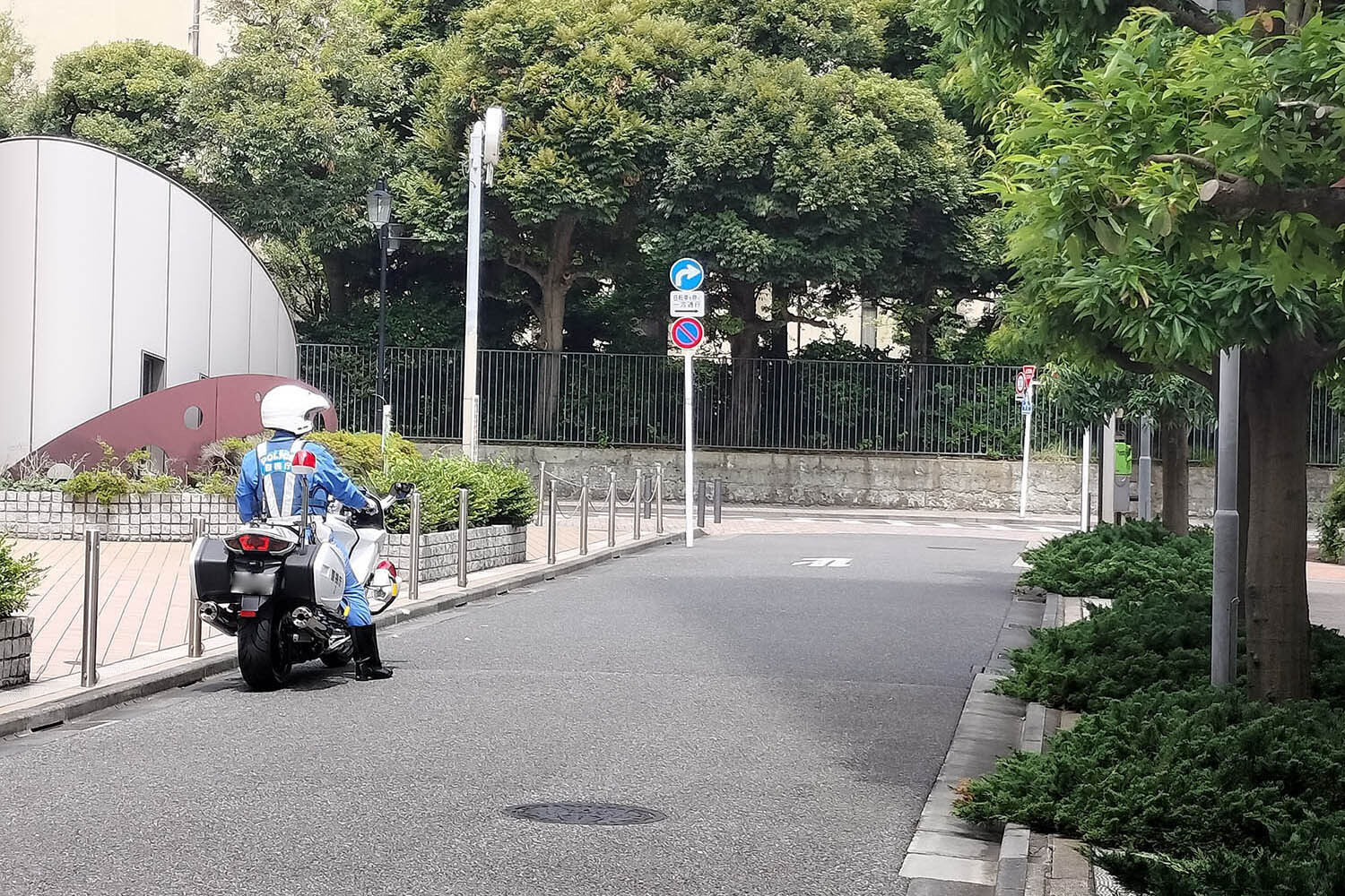 🚨躲得越好，罚单越快？警察叔叔，您这是耍赖！