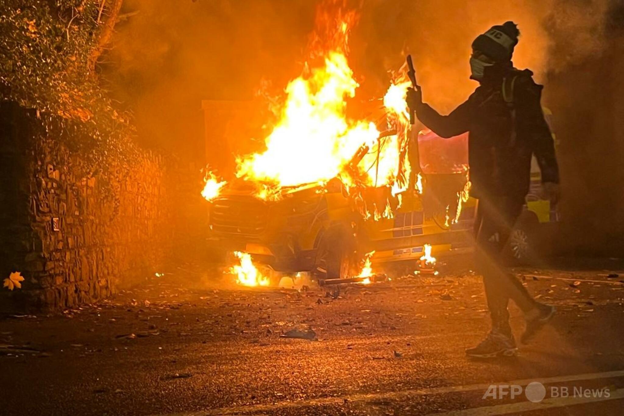 🚨爱尔兰惊爆：求庇少女遭性侵，抗议酿6人被捕！