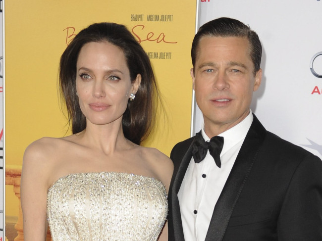 💔安吉丽娜索要巨额赔偿，离婚伤痕欲裂！