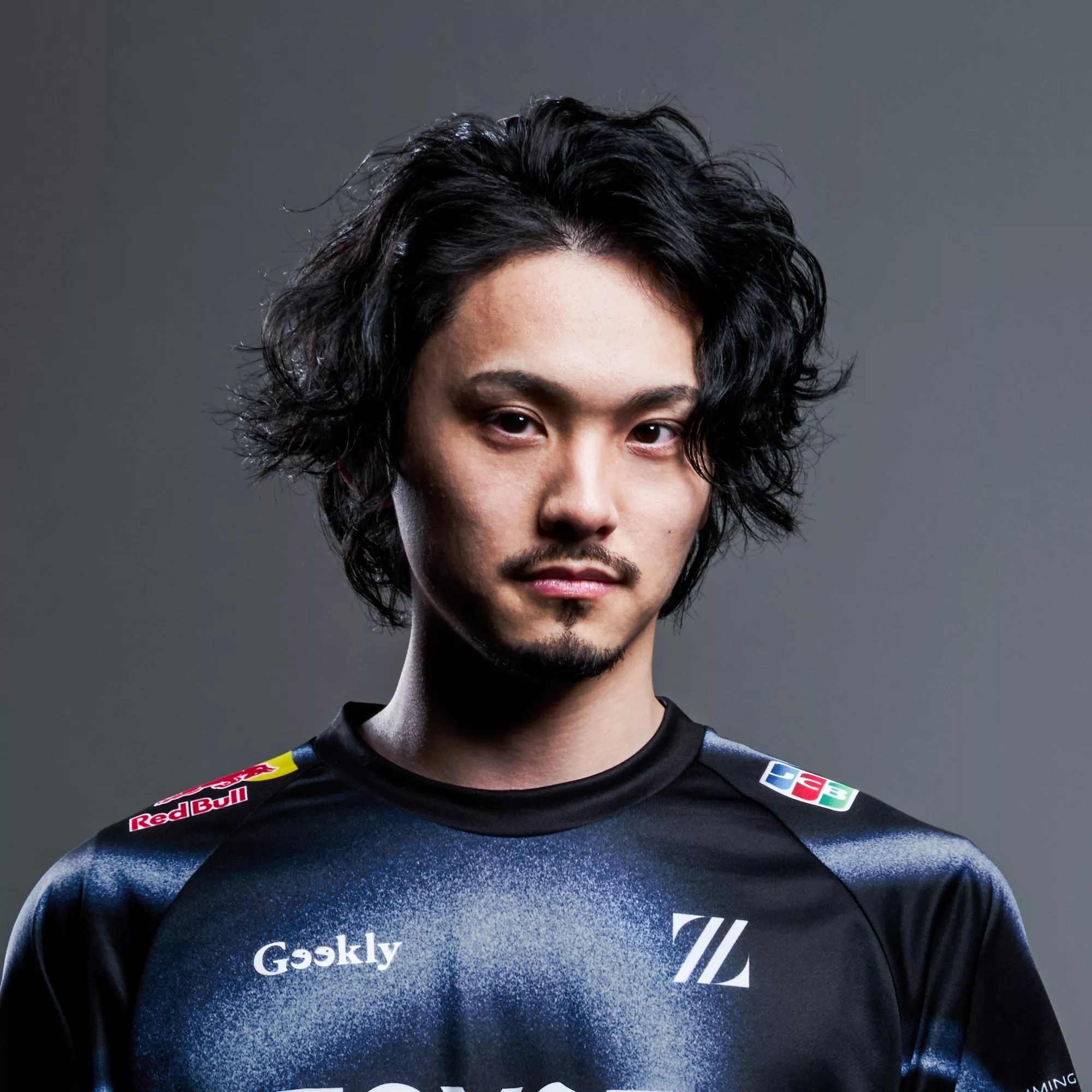 🎮电竞大神“翔”引退！1.5亿日元传奇落幕！