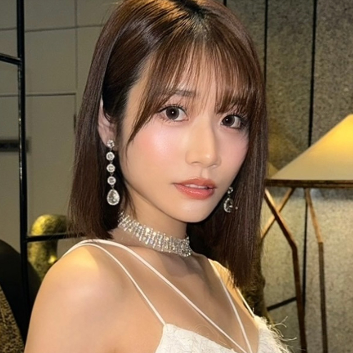 💔劲爆！人气女星劈腿？她哭诉：只对粉丝说实话！