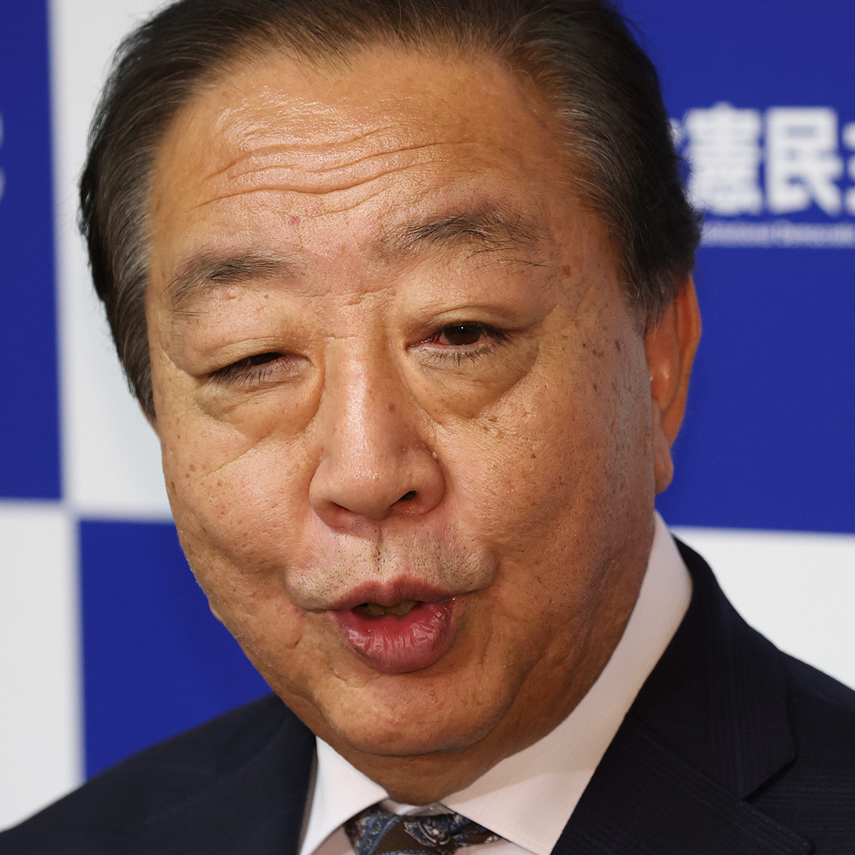 💥太狠了！一句“蠢吗？”，彻底干垮了在野党！