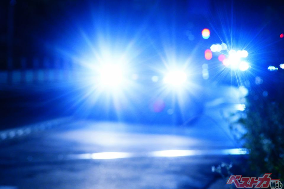 💡告别炫目！小糸牌LED：让远光灯都乖乖让路！