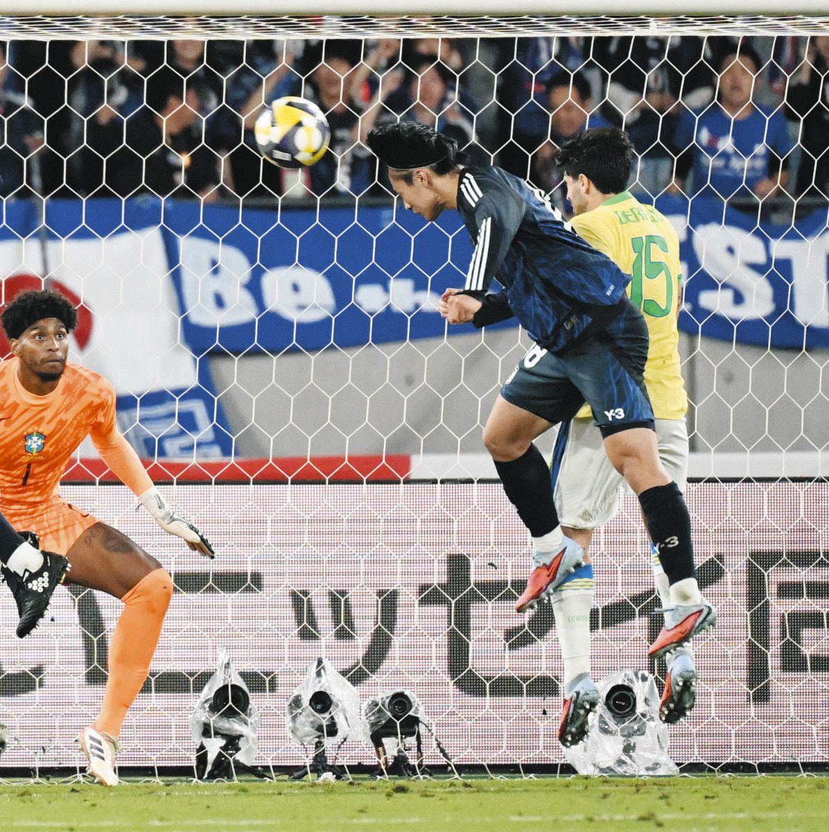 🇯🇵绝了！日本3球逆转巴西，全场石化！😱