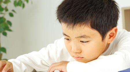 💡孩子越来越难集中注意力？学力下降的背后，竟是消失的“老习惯”！