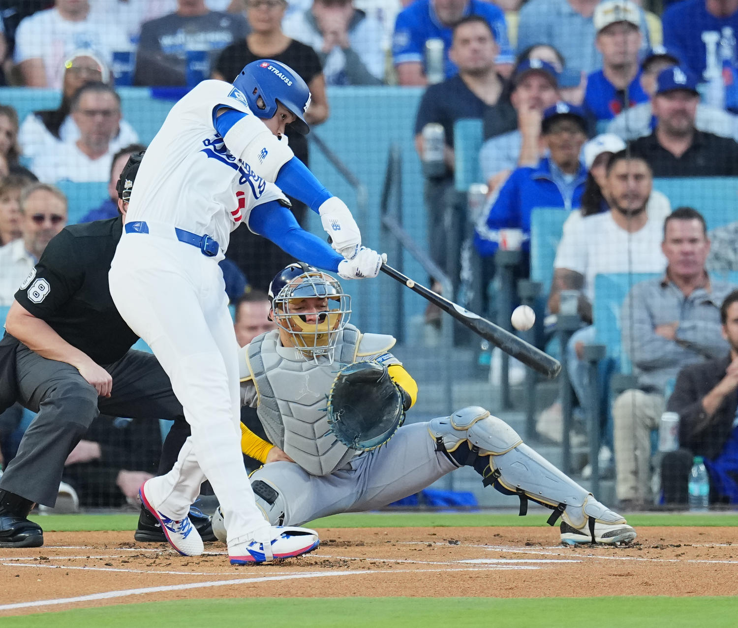 💥大谷双响炮！一棒轰炸，再现神迹！