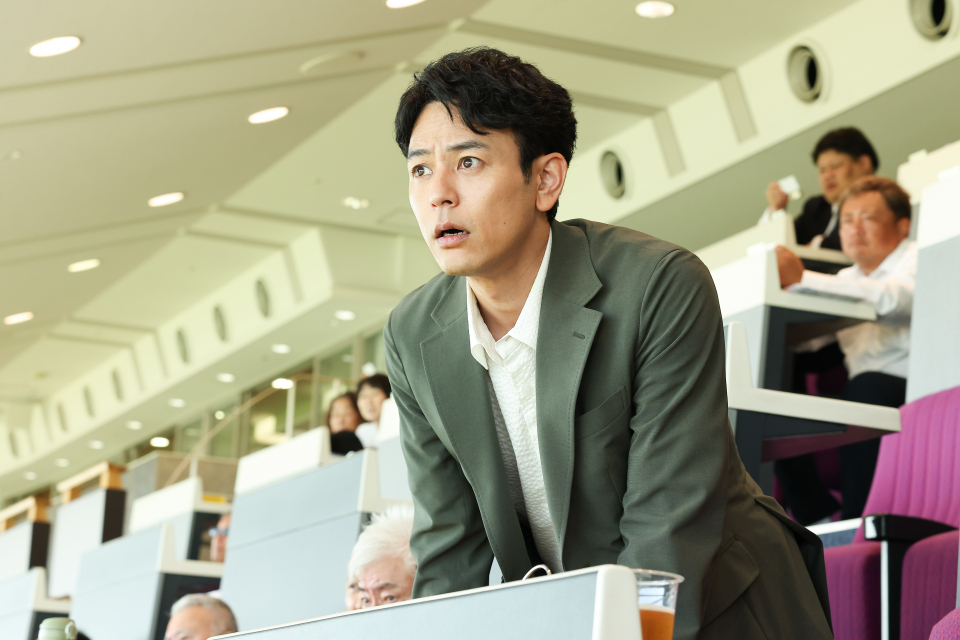 👑皇室首映！大咖云集，网友：这阵容…绝了！😱