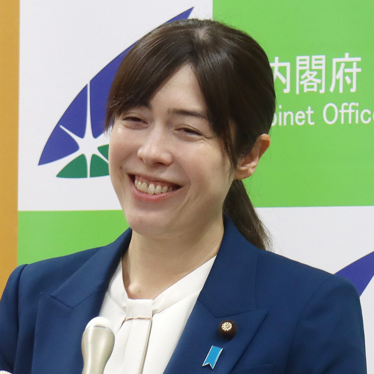 💥突发！知名漫画家被X平台封号，工作室拒回应！