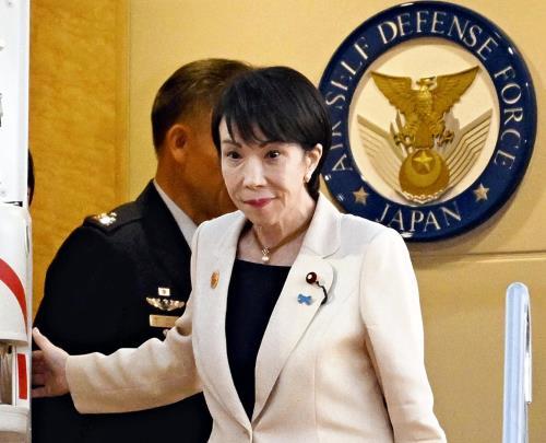 💥安倍会晤特朗普：先扬后抑，防卫费“姿态”先行！