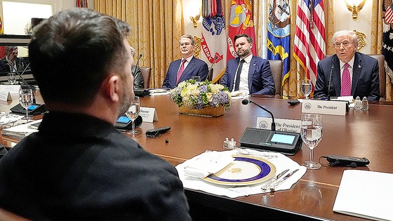 💥泽连斯基再遭羞辱!特朗普怒摔地图,言辞激烈!