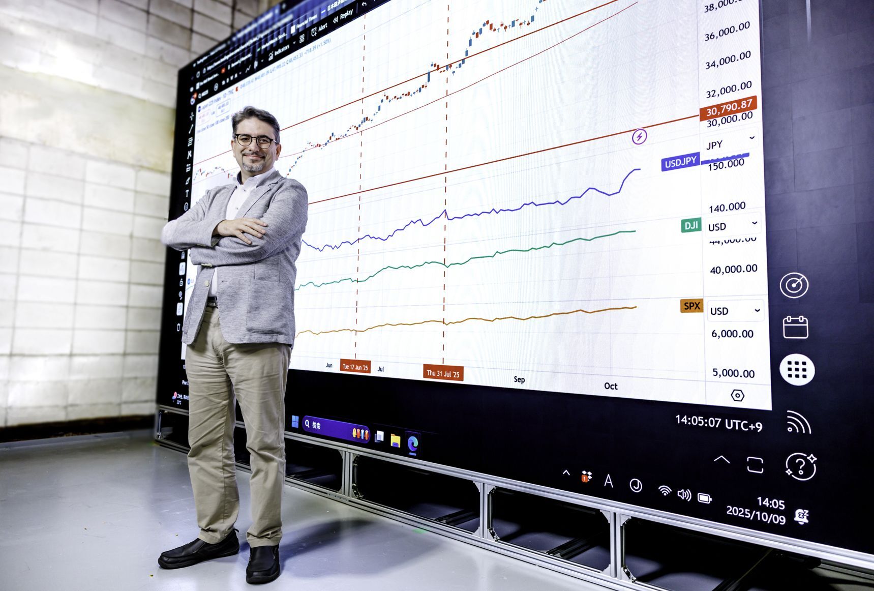 🚨别睡了！你的钱，要被外国人抢走了！