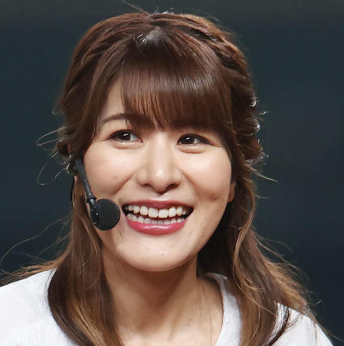 💥偶像被贴“小右翼”？：我只是不想被别人摆布！