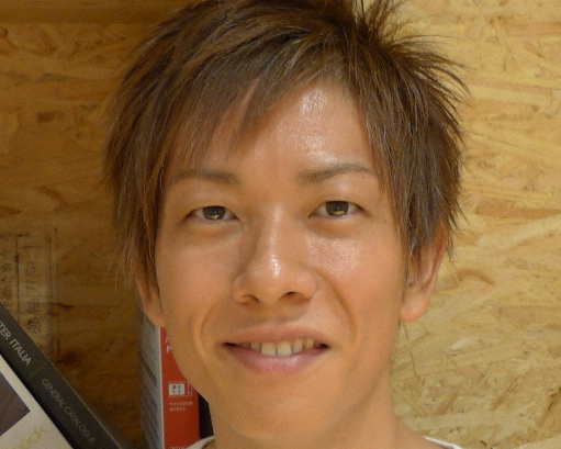 💥机场奇遇：服务员态度恶劣，他怒了！“这人这辈子没戏！”