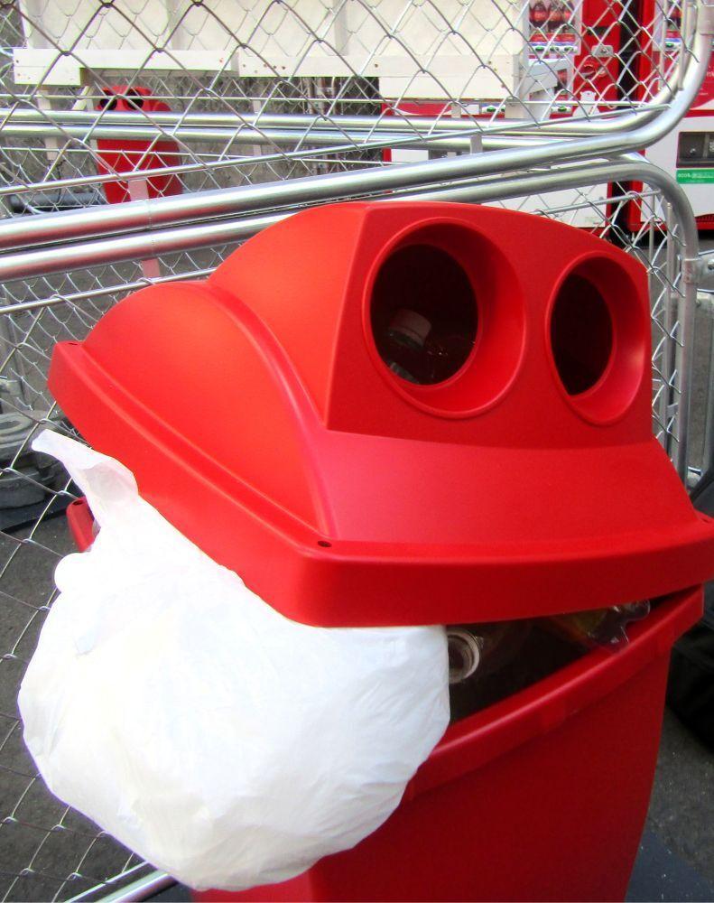 ⚠️别碰！垃圾箱里藏着破坏，可乐呼吁：保护回收！