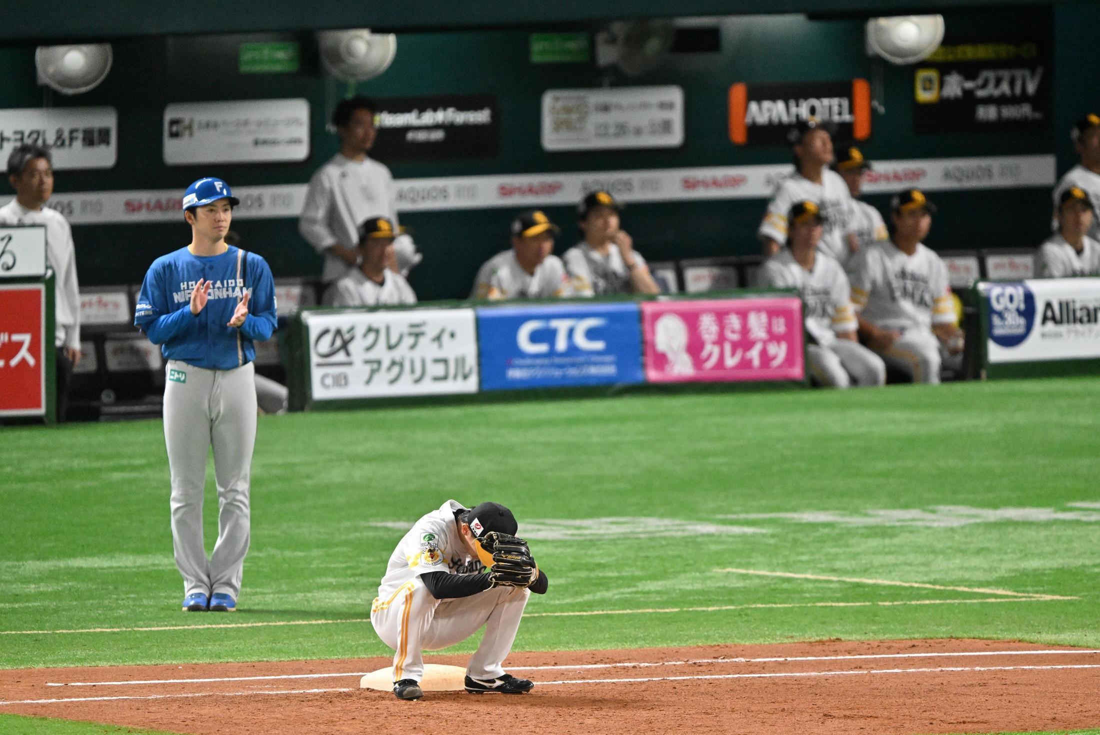 💥软银崩了！领先变惨败，新庄“疯狂野球”让球迷心碎！