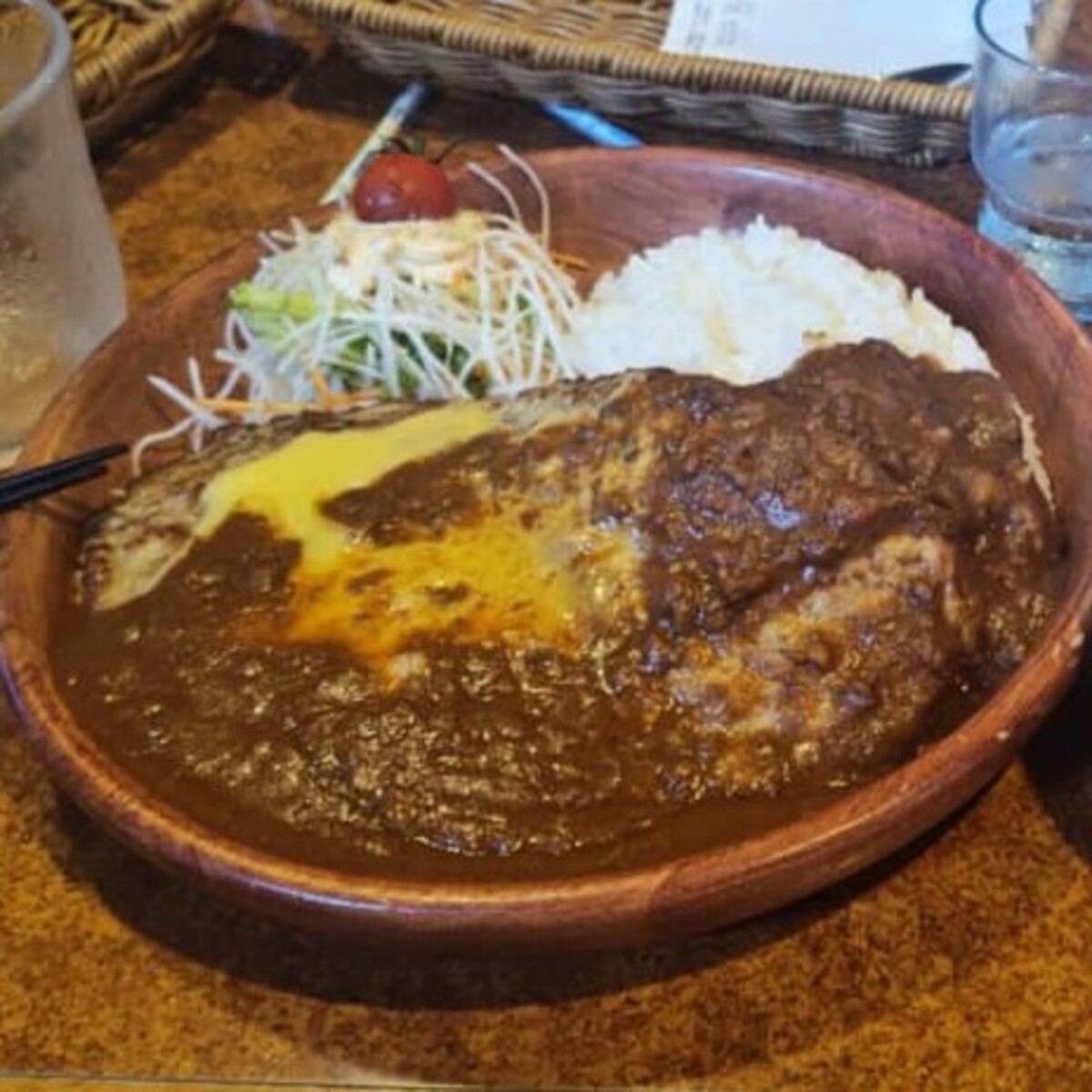 🍚 震惊！在びっくりドンキー喊“饭不够”，服务员：这我没见过！