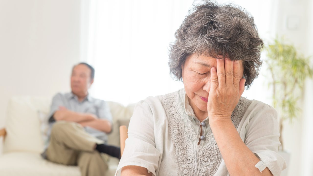 💔 离婚后的70岁，她回了娘家…（平静的告别）