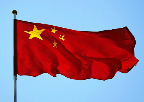 🚨车冲上人行道，一人遇难，四人重伤！