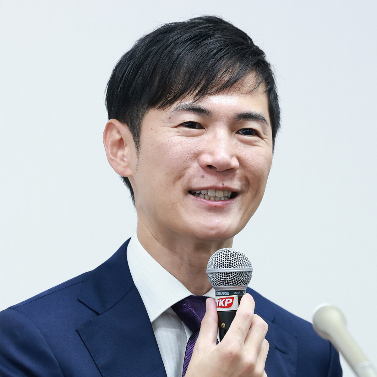 💥石丸伸二：瞧这傲慢！怼新人引爆怒火，反击质疑却更惹人厌！