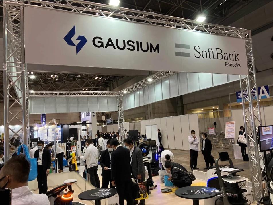 🤖️政坛大佬与“中国AI扫地机器人”？软银背后藏秘密！