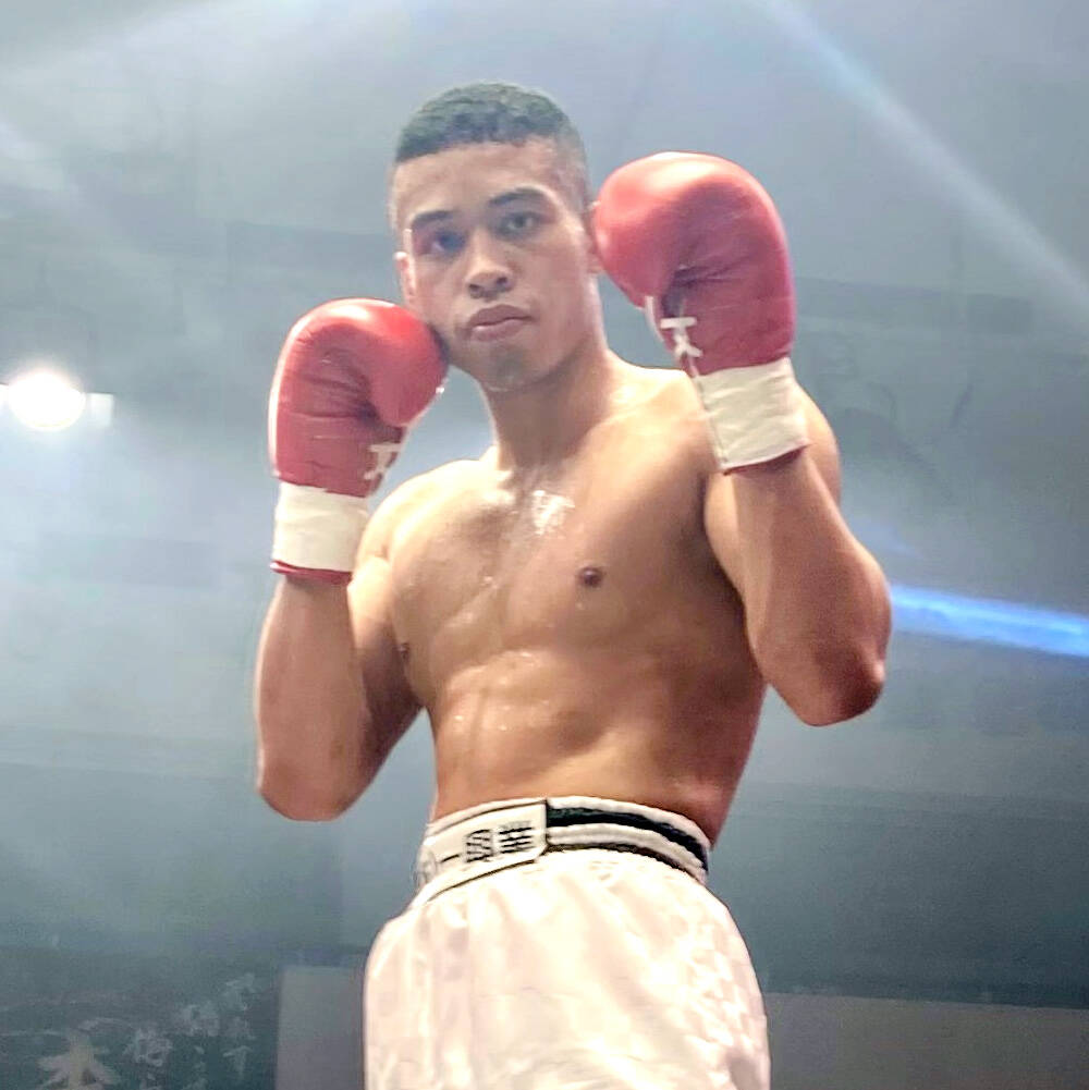 🥊从足球天才到拳坛黑马！192cm巨人逆袭决赛！