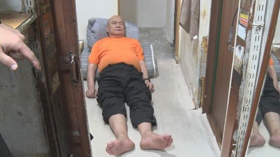 🏚️ 2平米的“地狱”！韩国老人：养老金是无窗的牢笼！
