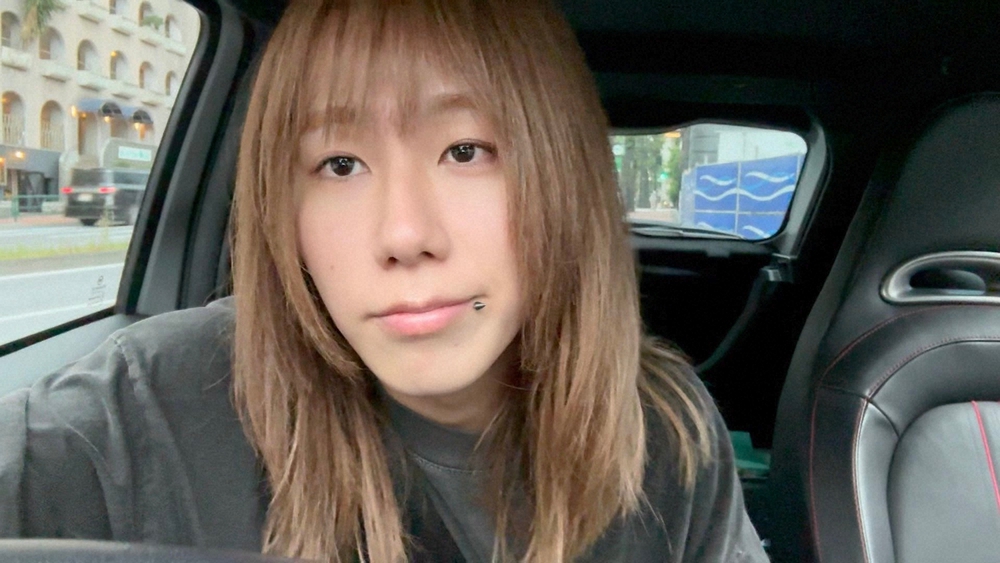 💥当代女大学生：没钱就靠“爸爸”？😱