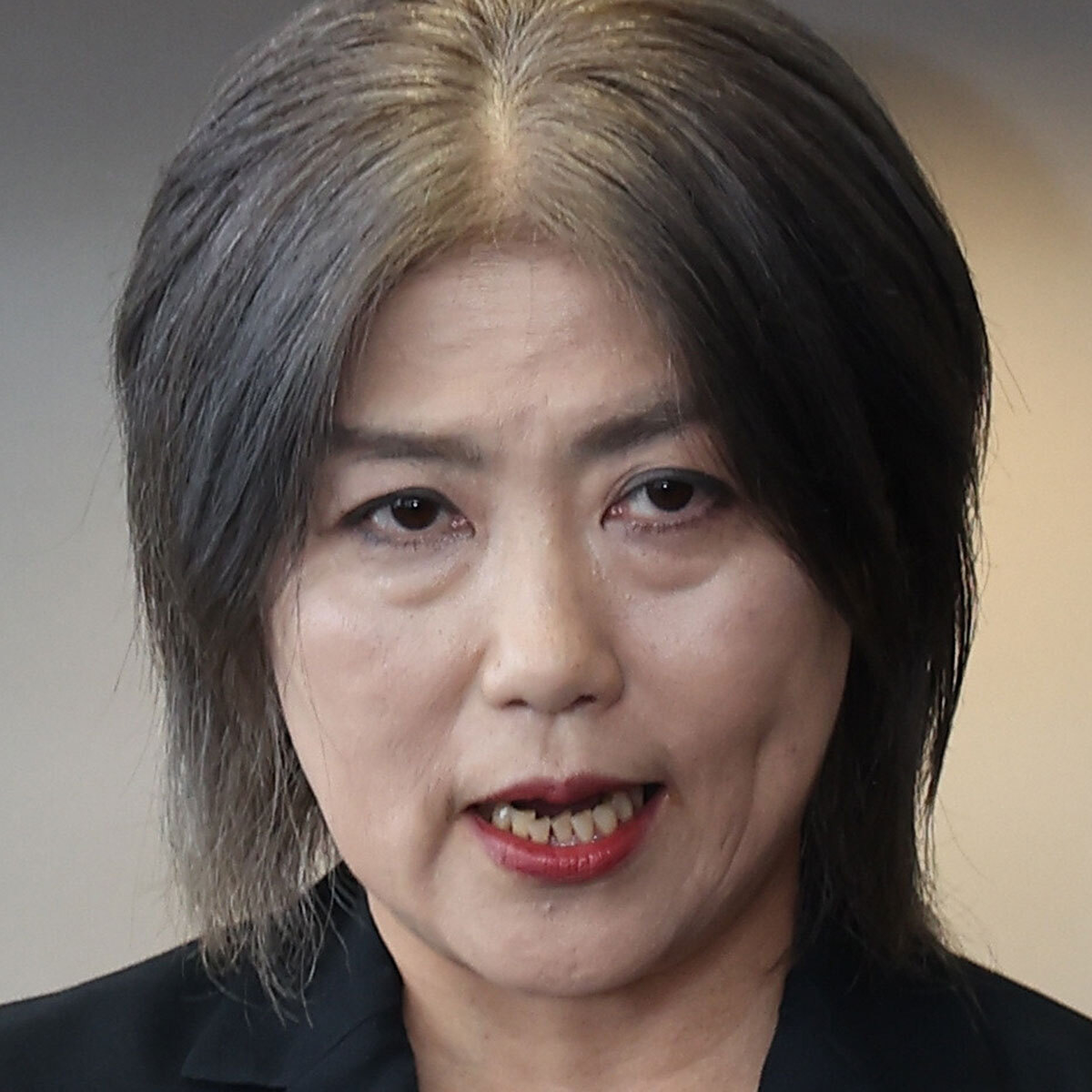 💥市长直播翻车!7秒石化,学历疑云连连!😱