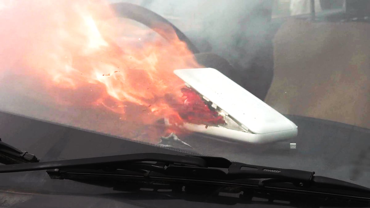 🔥手机充电宝惊天内幕:六成商家玩虚假,安全堪忧!