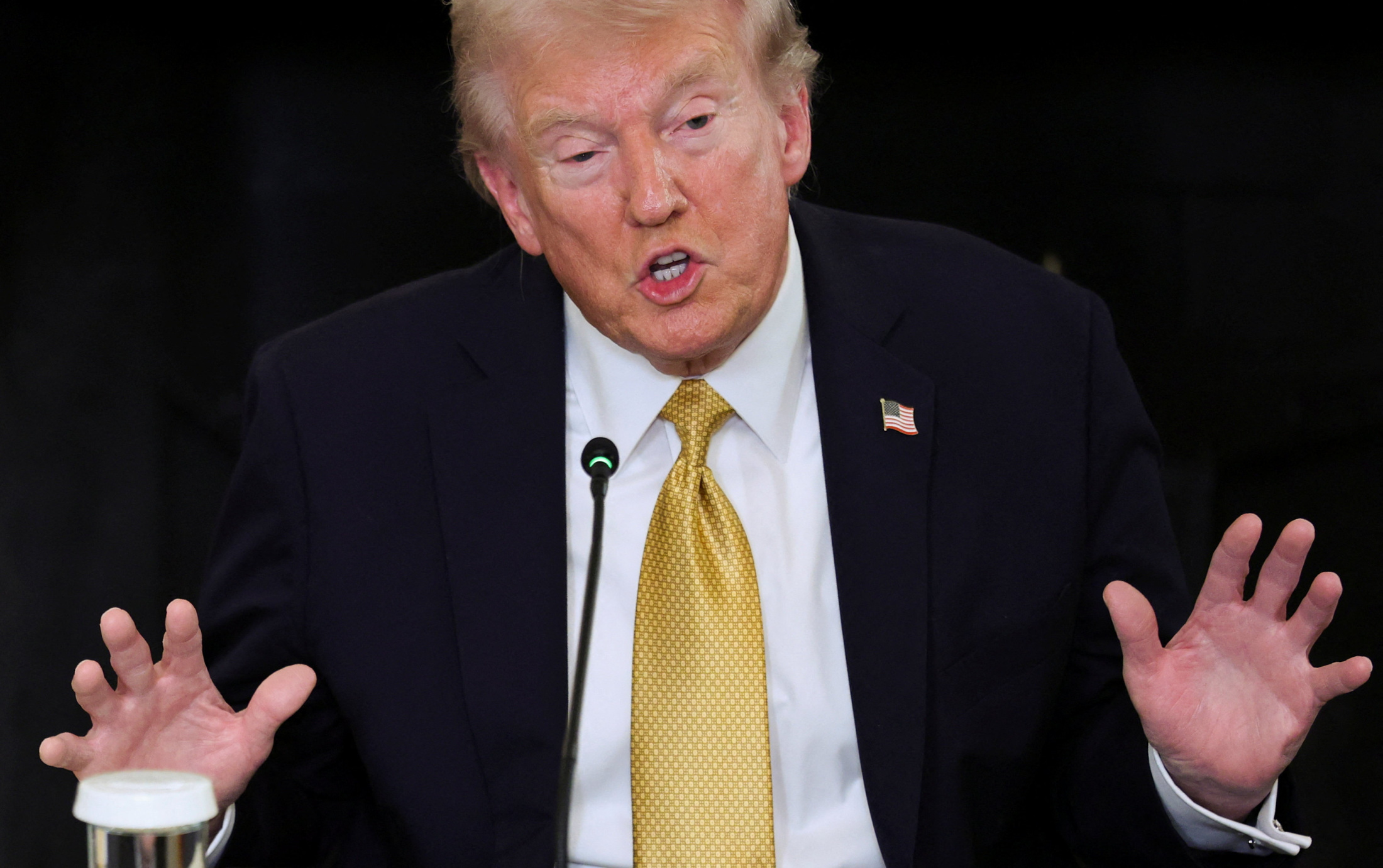 💥 特朗普：跟加拿大绝交！就关税这事儿，太欺人了！