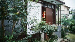 🚨凌晨3点，妈的绝望求救！儿子赶到家，看到的却是…😱 封面