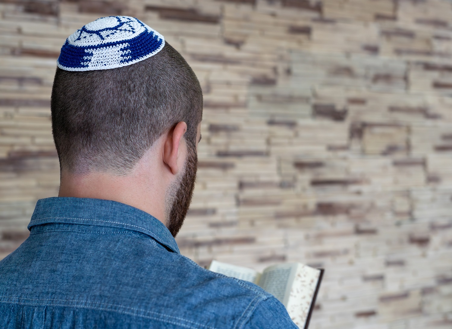 ⚠️德国惊现歧视！“犹太人勿入”字样，历史重演？