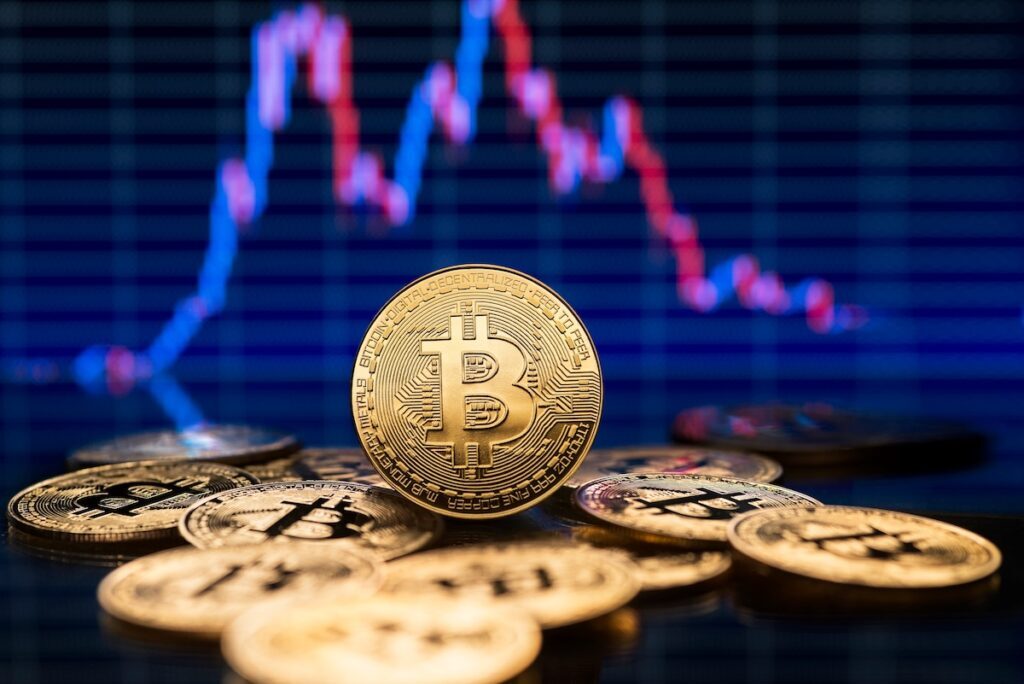 💥比特币崩盘倒计时?关键指标跌入谷底!
