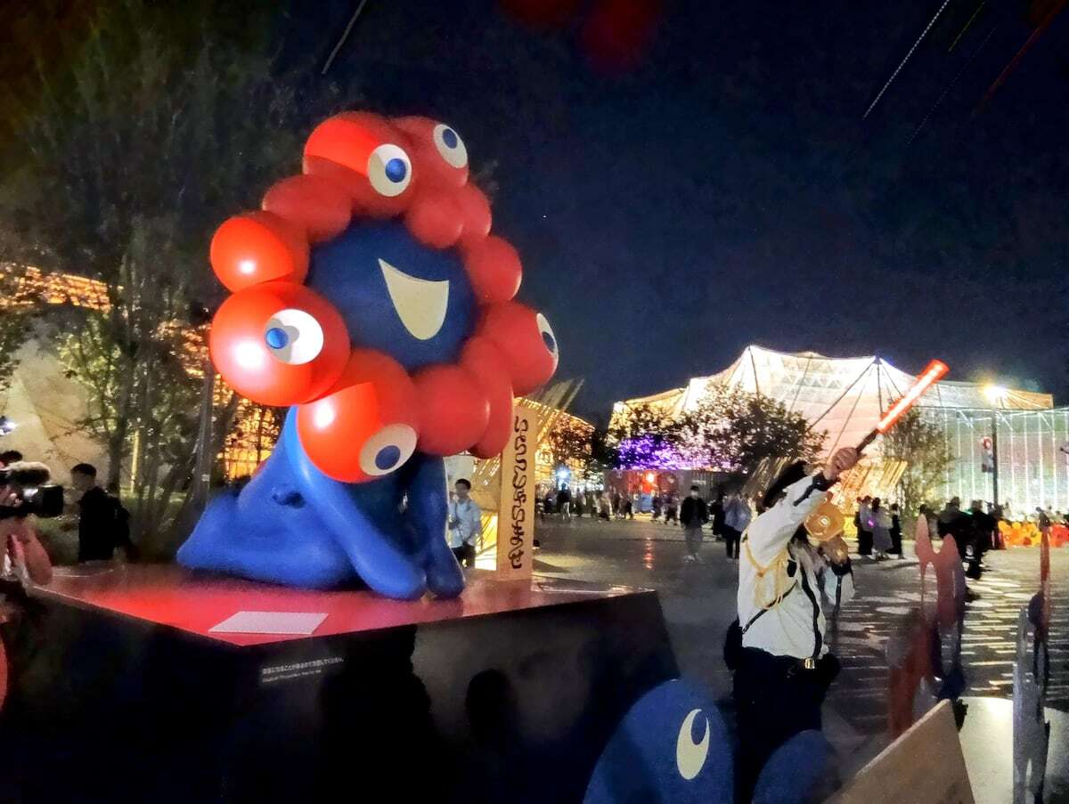 🚨万博散场了，保安求求别赖着不走！