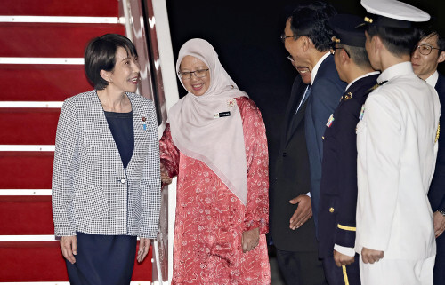 💥首相首秀！马国迎特朗普及新盟友！