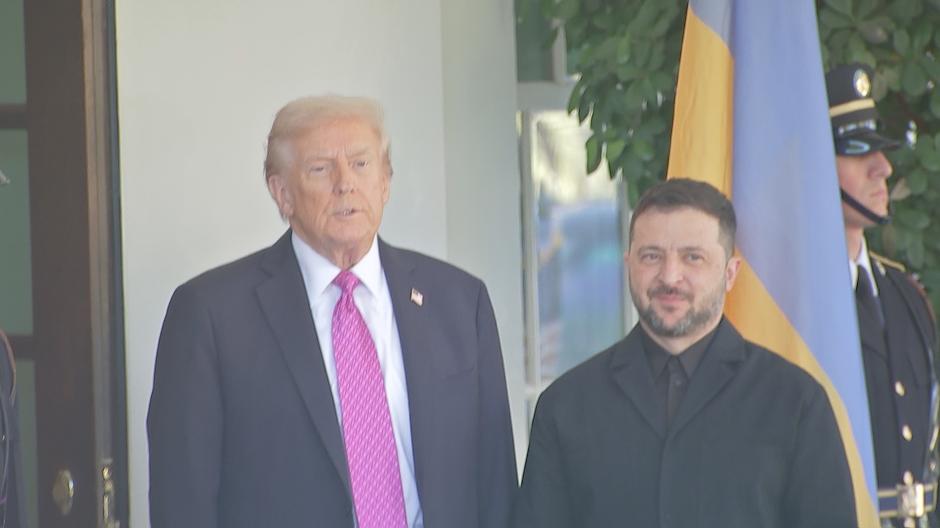 💥特朗普：给乌克兰导弹？先等等！