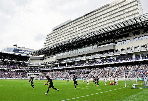 ⚽️长崎爆火！球场变身，人气翻倍，观众爆棚！