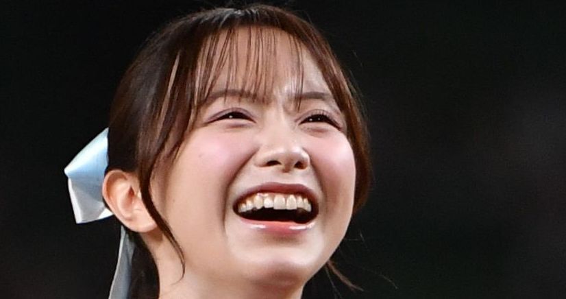 😱30岁前女主播大胆露肩！网友：别再瘦了，有点意思！