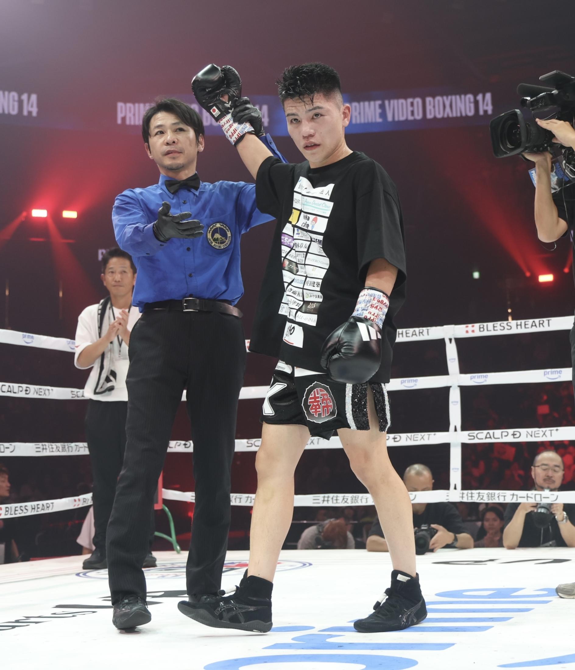 💥老将翻盘！37岁拳王被KO，年轻选手逆袭！