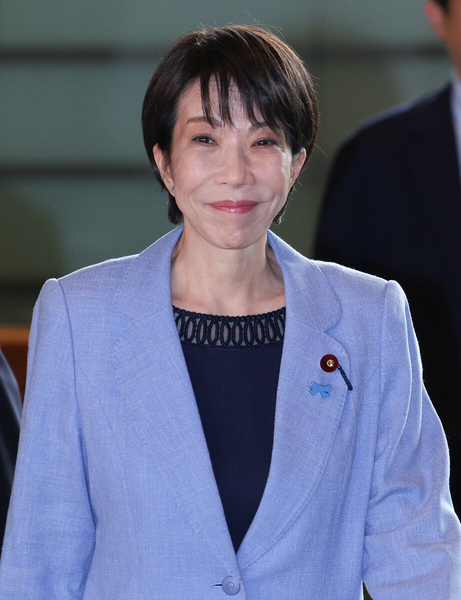 🔥首相首次“拷问”！物价、军费、削减…全被追着问！