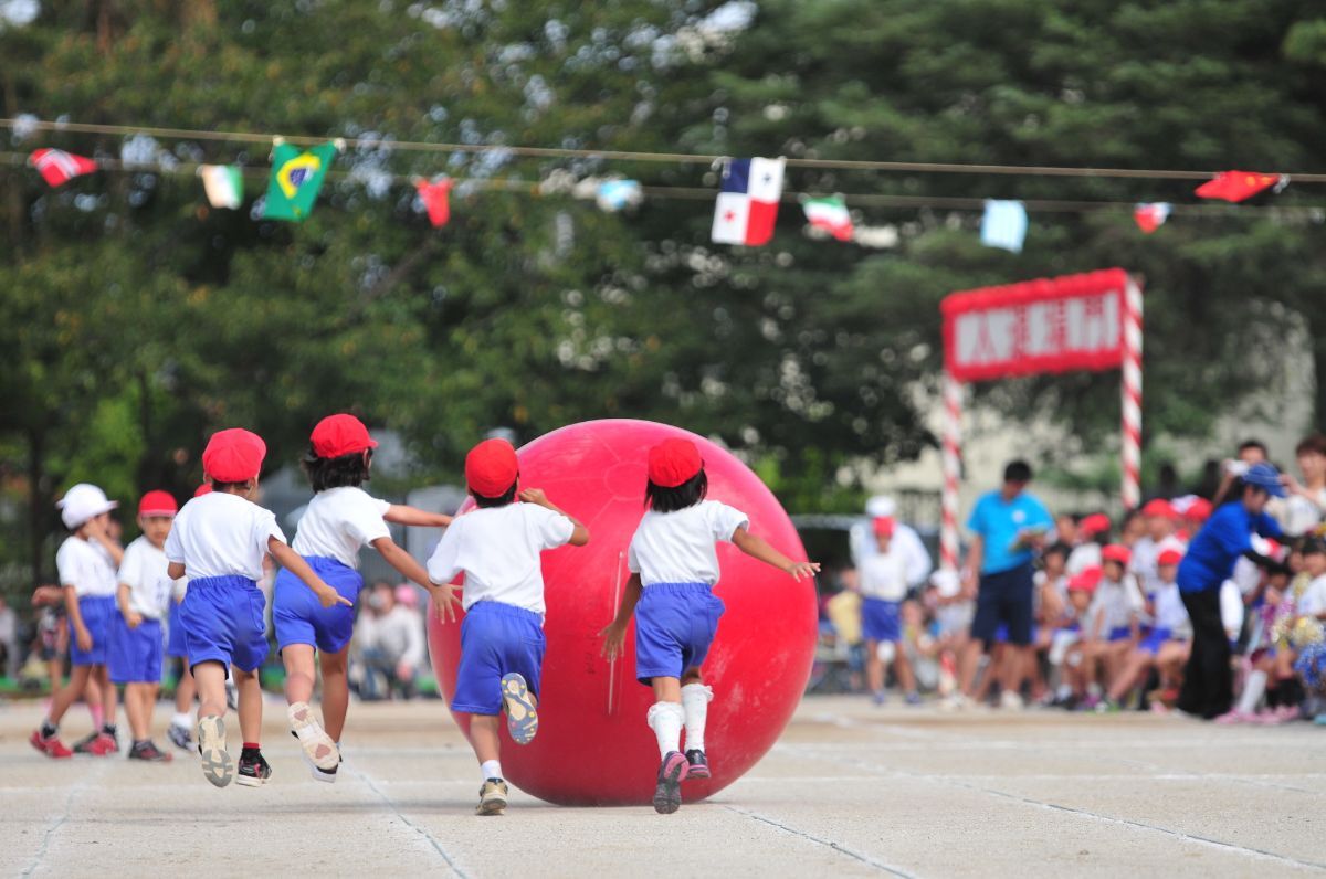 🏃‍♀️运动会缩水了！家长：没劲/真好，两极分化！