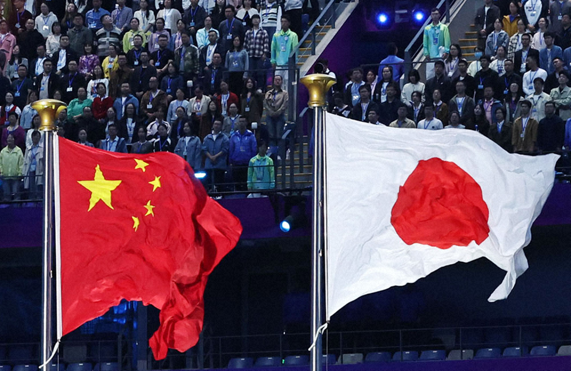 ⚠️ 中日关系急转直下！留学生、游客…恐慌蔓延！