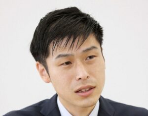 💥政客翻车！自曝黑料，反被质疑？ 封面