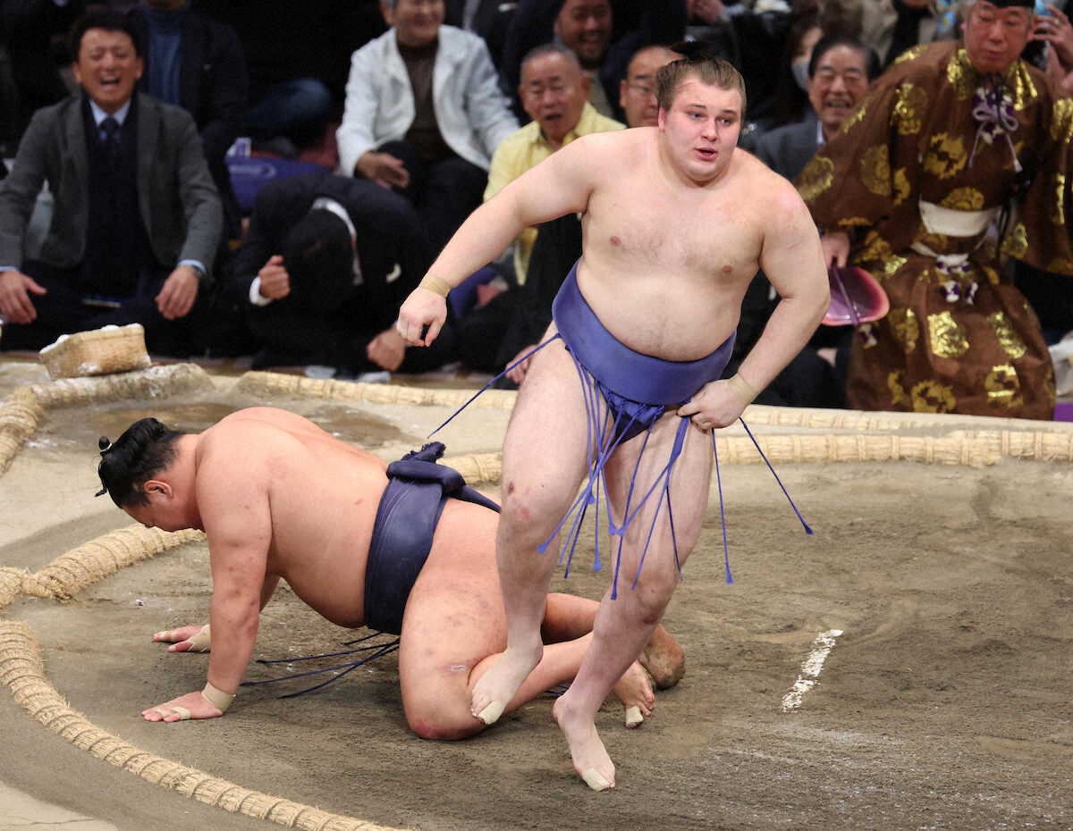 💥横纲失利！力士竟败给“15分钟”的对手！