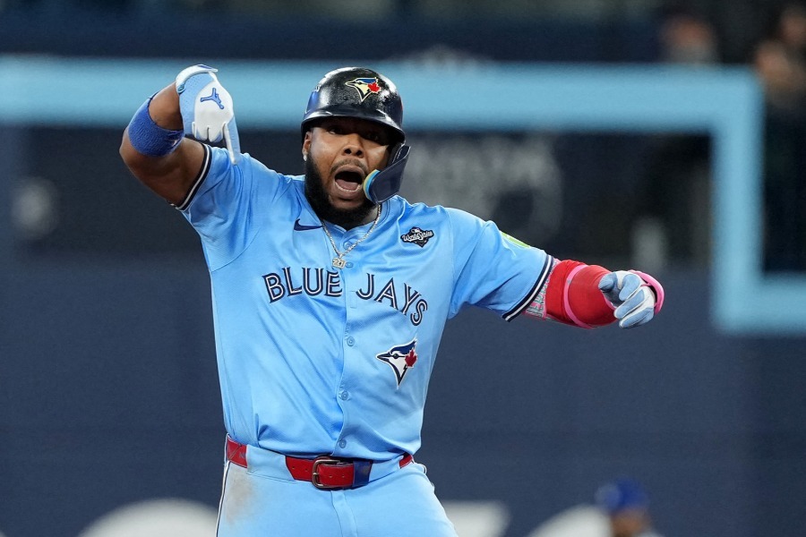 💥泪洒擂台！他竟做出这事…（反差萌）