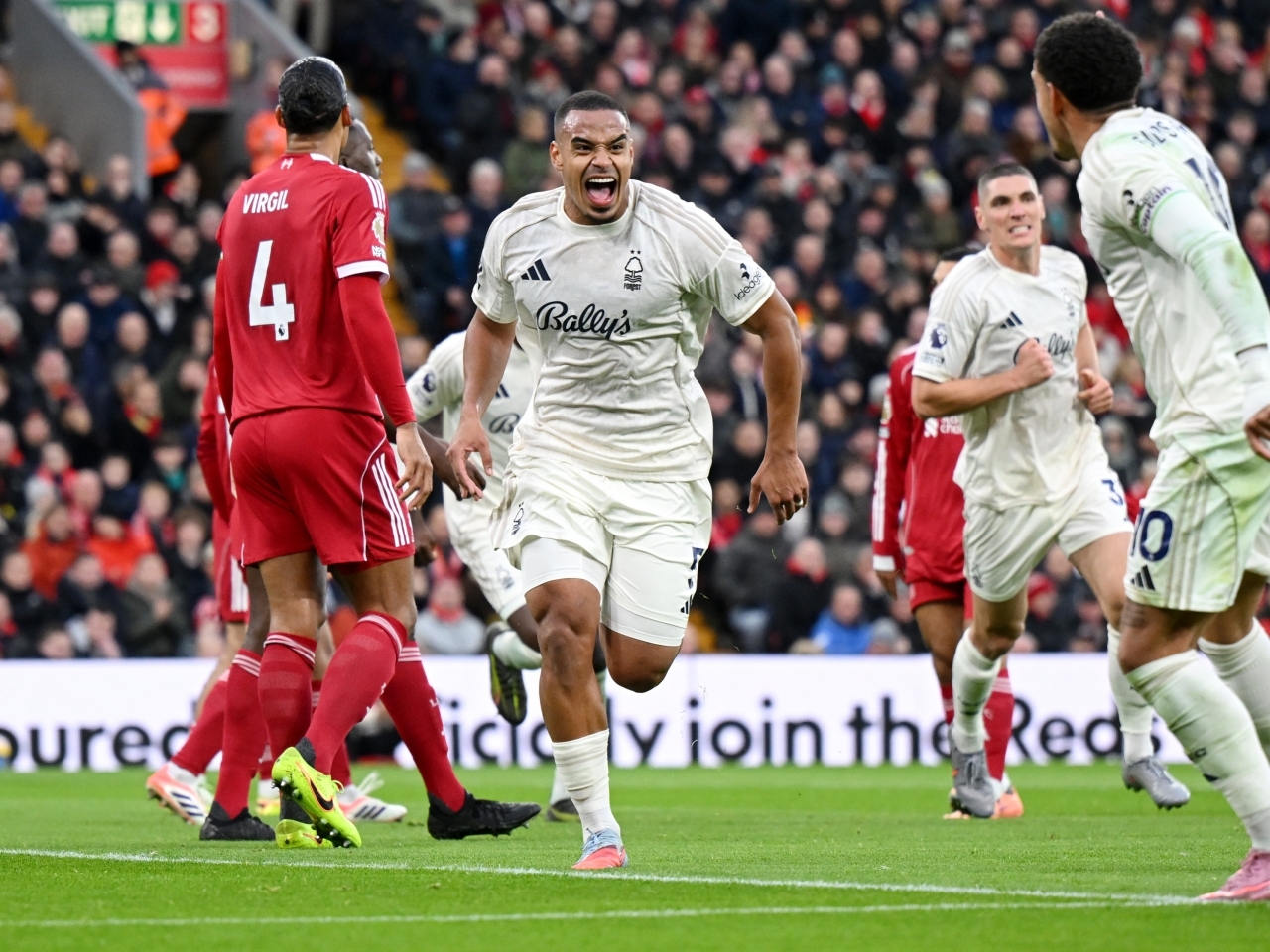 💥利物浦：19位森林，零封！