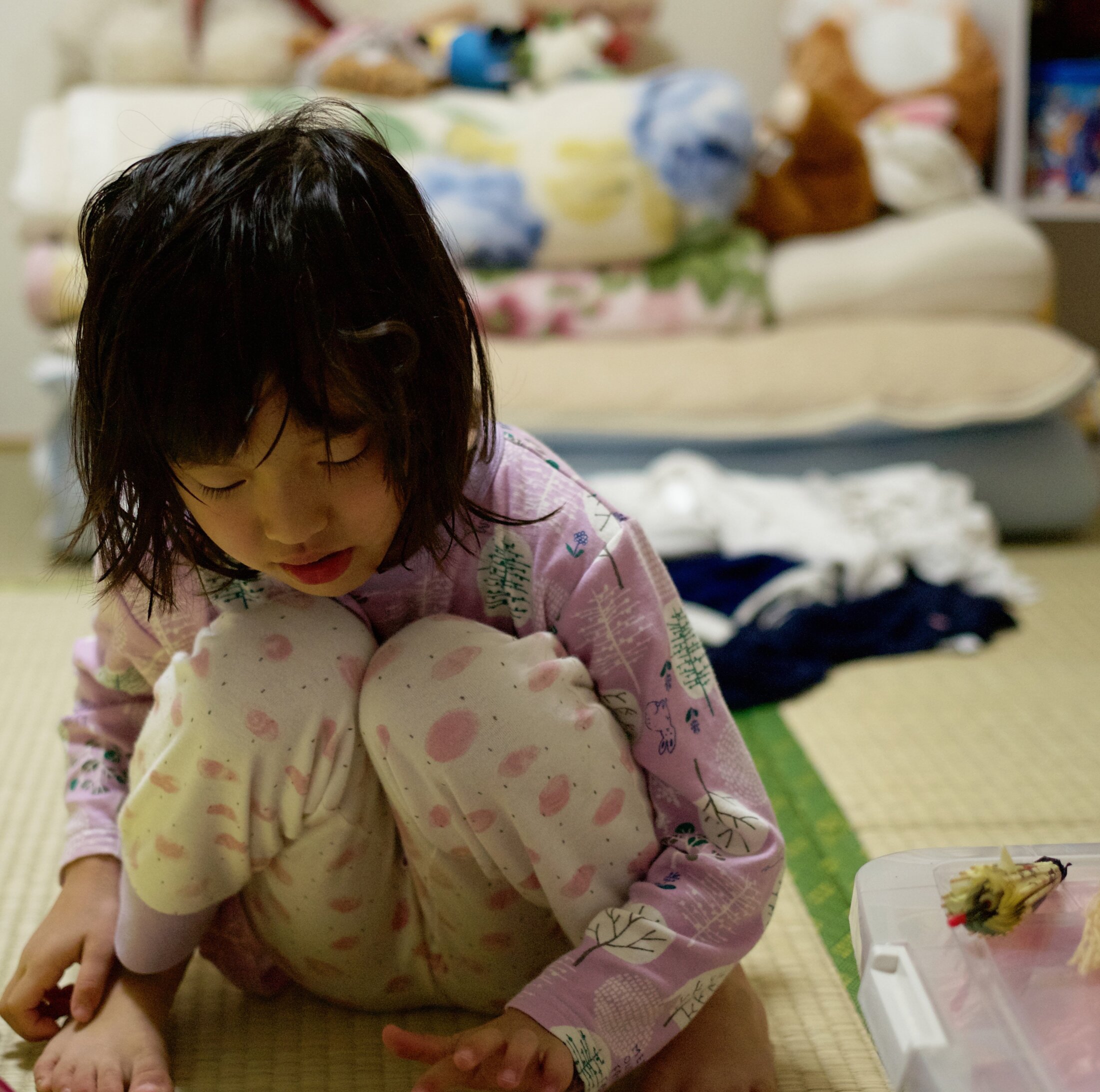 👶️ 10年后再见，竟是生了9娃却不养的崩溃妈妈！